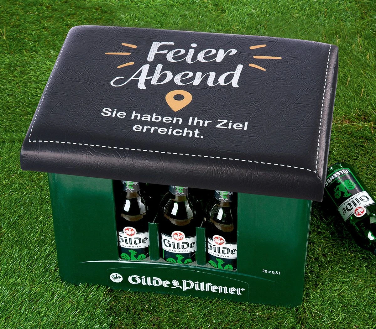 Gilde 42970 Bierkasten Sitzkissen "Feierabend" 44x34cm Sitzpolster Schwarz